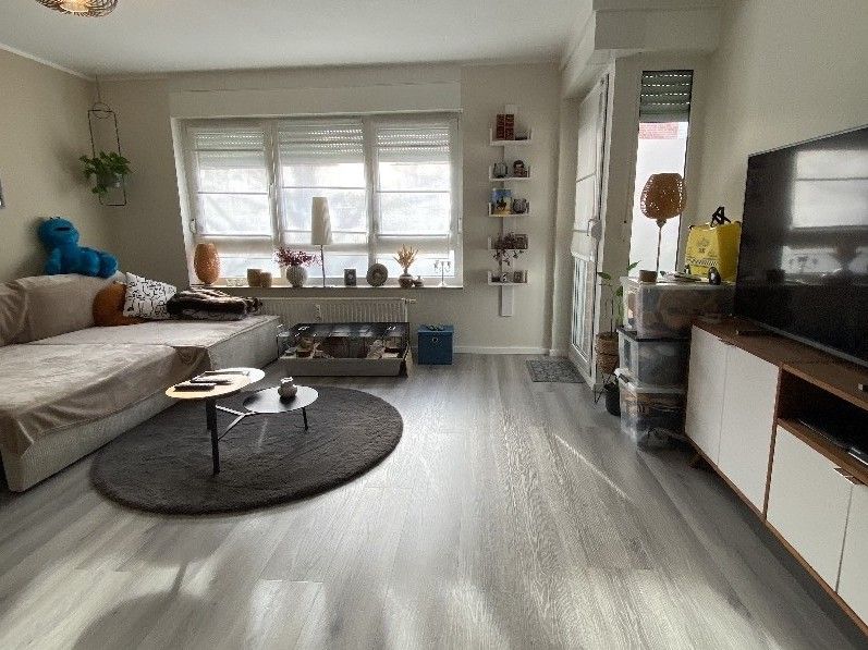 Neuss Furth, hübsche Erdgeschoßwohnung mit kl. Garten und TG